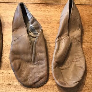 Bloch jazz shoes